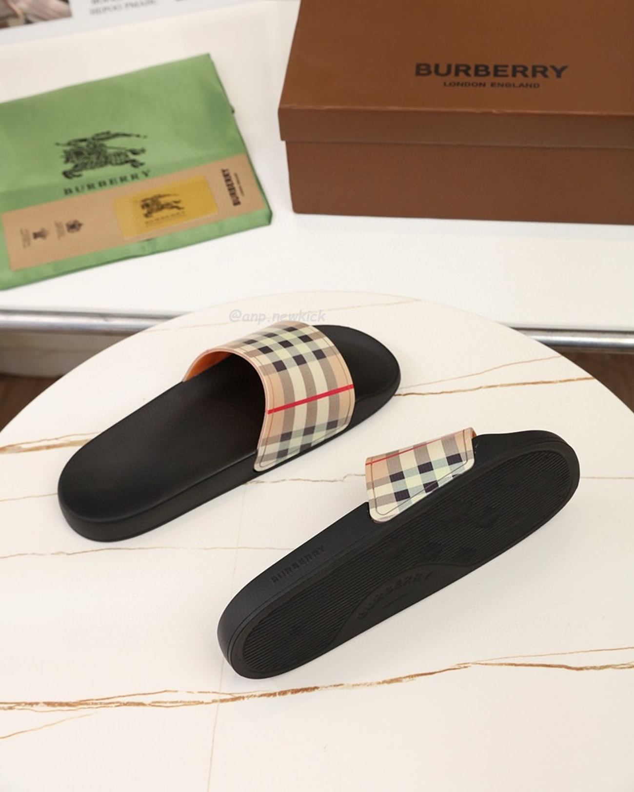 Burberry Vintage Check Slides Beige (5) - newkick.vip